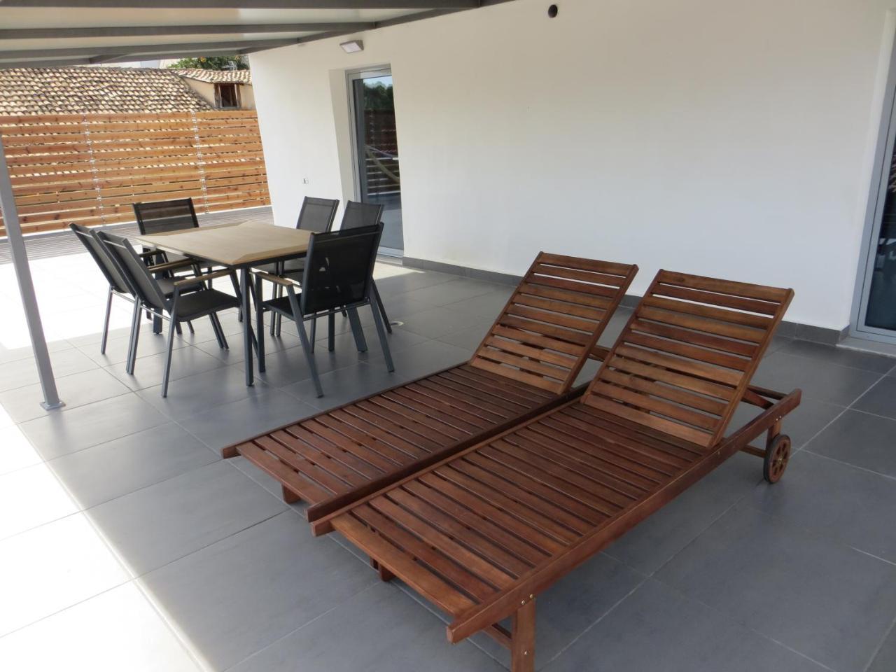 Leonidaion Guesthouse Ancient Olympia Exteriér fotografie Outdoor furniture